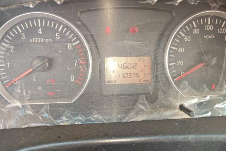 Used FORTHING Lingzhi 2017 V3 1.5L 7-Seater Comfort Model Odometer Close Up