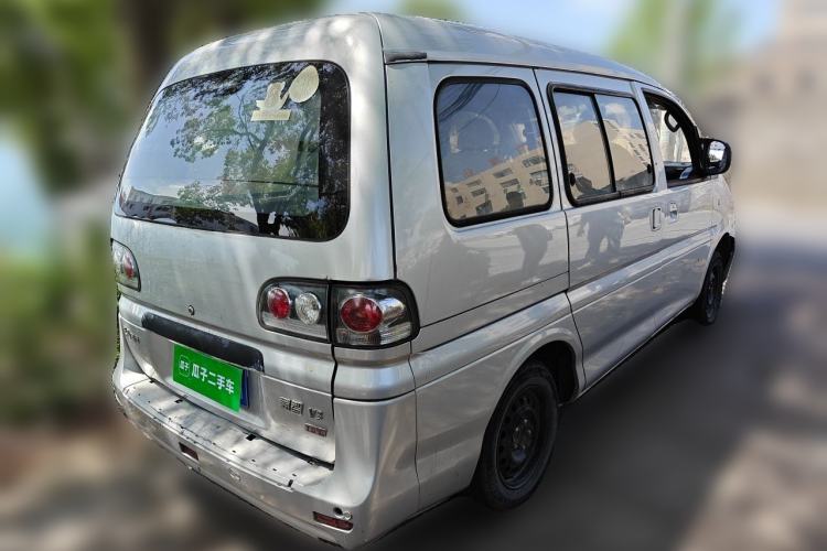 Used FORTHING Lingzhi 2017 V3 1.5L 5-Seater Special Offer Model Rear Right 45 Deg