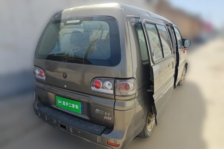 Used FORTHING Lingzhi 2017 V3 1.5L 7-Seater Comfort Model Rear Right 45 Deg