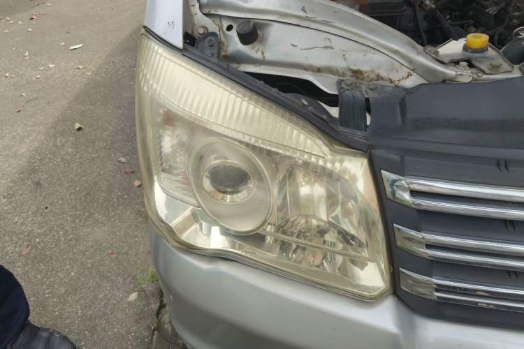 Used FORTHING Lingzhi 2017 V3 1.5L 7-seater Standard Model Right Front Headlight