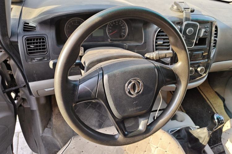 Used FORTHING Lingzhi 2017 Restyled M3L 1.6L 7-Seater Comfort Version Steering Wheel