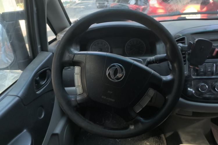 Used FORTHING Lingzhi 2017 M3L 1.6L 9-Seater Comfort Model Steering Wheel