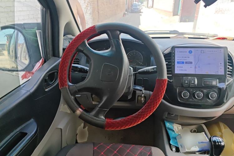 Used FORTHING Lingzhi 2017 V3 1.5L 7-Seater Comfort Model Steering Wheel