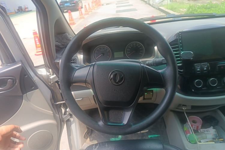 Used FORTHING Lingzhi 2017 M3L 1.6L 7-Seater Standard Model Steering Wheel
