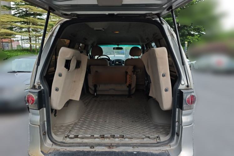 Used FORTHING Lingzhi 2017 V3 1.5L 7-seater Standard Model Trunk