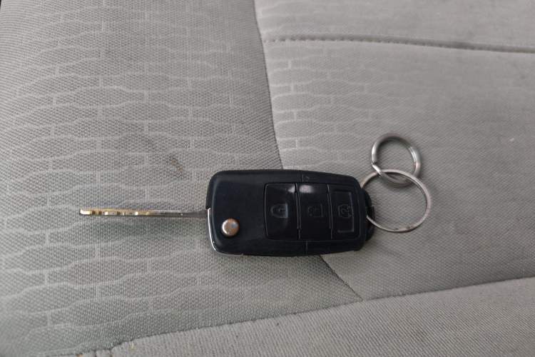 Used FORTHING Lingzhi 2017 V3 1.5L 7-Seater Comfort Model Vehicle Key