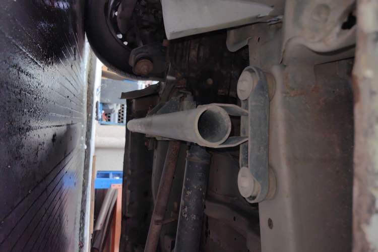 Used FORTHING Lingzhi 2017 M5L 1.6L 7-Seater Standard Model Chassis Front Left
