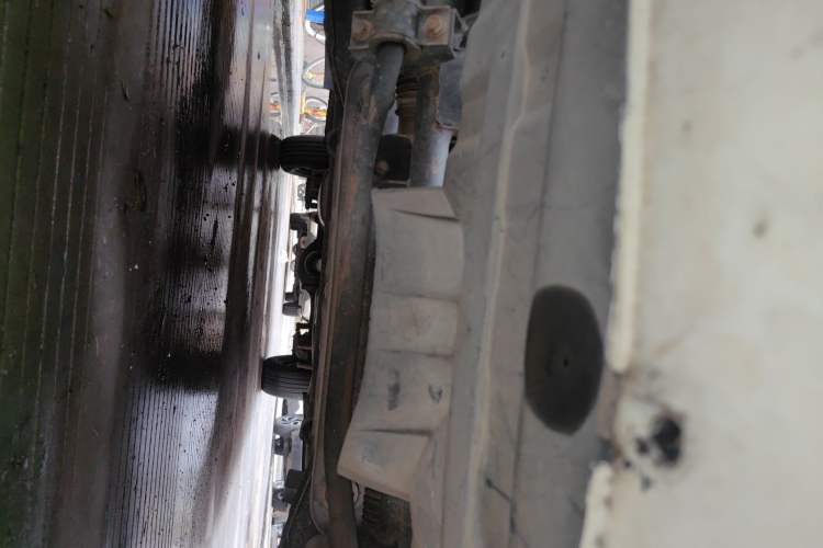 Used FORTHING Lingzhi 2017 M5L 1.6L 7-Seater Standard Model Chassis Front