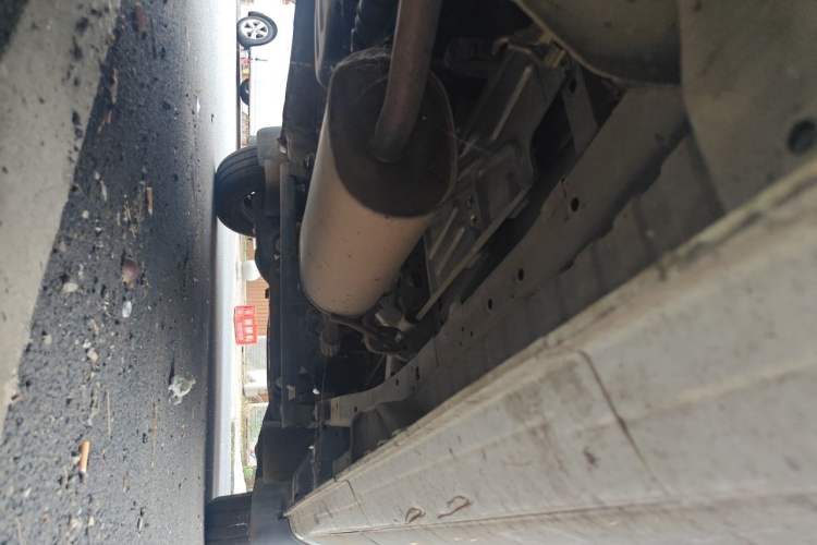 Used FORTHING Lingzhi 2017 M5 1.6L Standard Model Chassis Rear Right