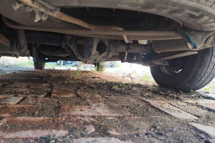 Used FORTHING Lingzhi 2017 M5 1.6L Standard Model Chassis Rear