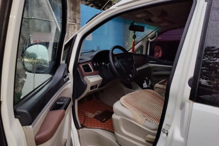 Used FORTHING Lingzhi 2017 M5L 1.6L 7-Seater Standard Model Driver Seat