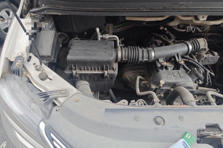 Used FORTHING Lingzhi 2017 M5 1.6L Standard Model Engine Bay Right