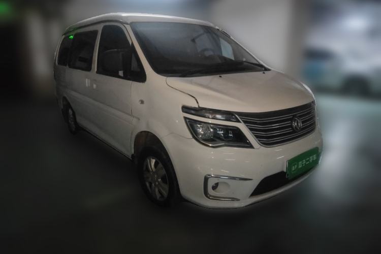 Used FORTHING Lingzhi 2017 M5 1.6L Standard Model Exterior 2