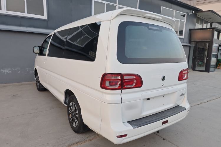 Used FORTHING Lingzhi 2017 M5L 1.6L 7-Seater Standard Model Exterior 5