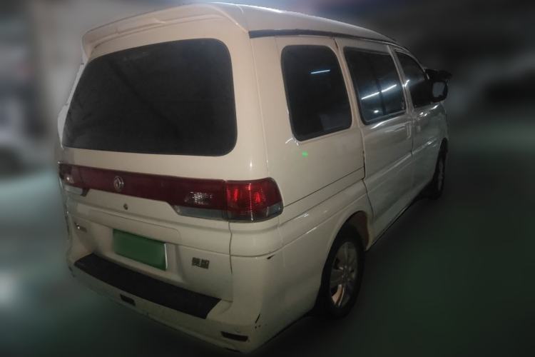Used FORTHING Lingzhi 2017 M5 1.6L Standard Model Exterior 5