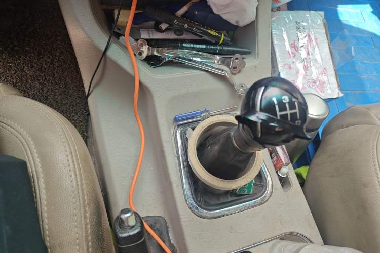 Used FORTHING Lingzhi 2017 M5 1.6L Luxury Model Gear Lever