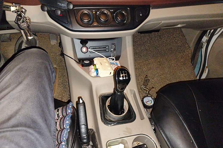 Used FORTHING Lingzhi 2017 M5 1.6L Luxury Model Gear Lever