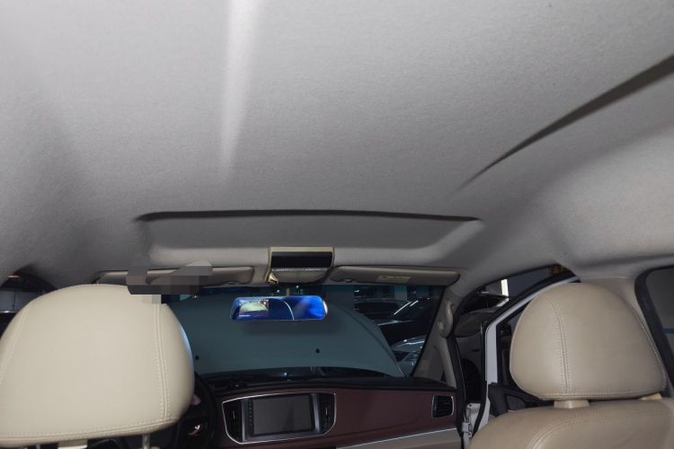 Used FORTHING Lingzhi 2017 M5L 1.6L 7-Seater Comfort Model Headliner