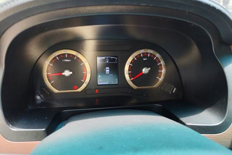 Used FORTHING Lingzhi 2017 M5L 1.6L 7-Seater Comfort Model Instrument Cluster