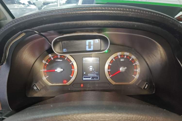 Used FORTHING Lingzhi 2017 M5L 1.6L 7-Seater Standard Model Instrument Cluster