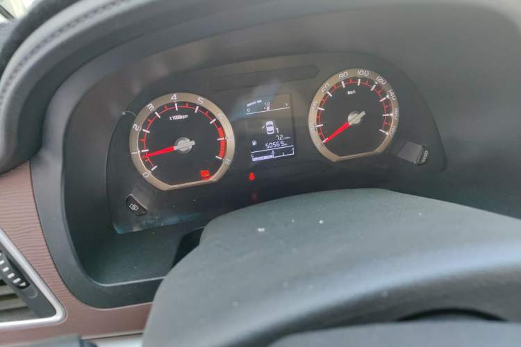 Used FORTHING Lingzhi 2017 M5L 1.6L 7-Seater Comfort Model Instrument Cluster