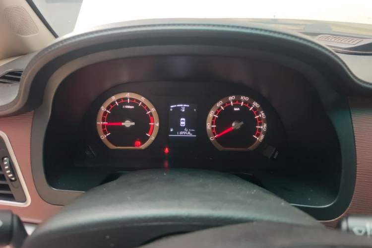 Used FORTHING Lingzhi 2017 M5L 1.6L 7-Seater Comfort Model Instrument Cluster