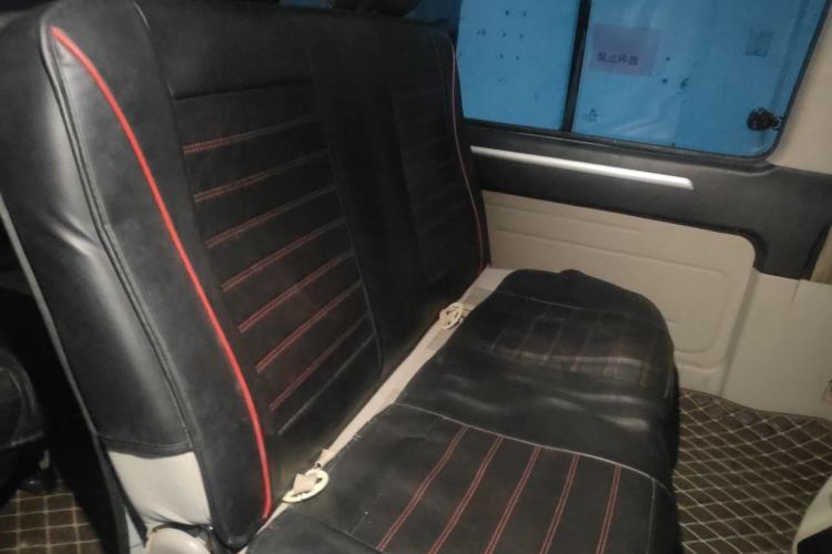 Used FORTHING Lingzhi 2017 M5 1.6L Standard Model Interior 4