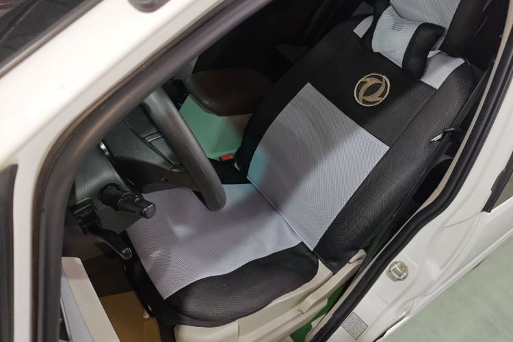 Used FORTHING Lingzhi 2017 M5L 1.6L 7-Seater Standard Model Left Front Seat