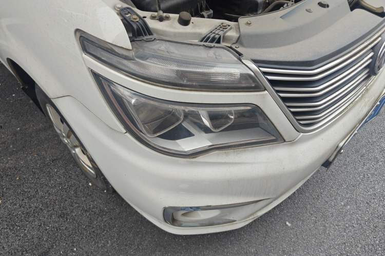 Used FORTHING Lingzhi 2017 M5 1.6L Standard Model Right Front Headlight