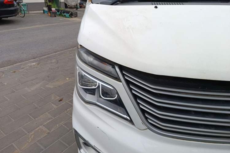 Used FORTHING Lingzhi 2017 M5 1.6L Luxury Model Right Front Headlight