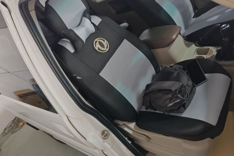 Used FORTHING Lingzhi 2017 M5L 1.6L 7-Seater Standard Model Right Front Seat