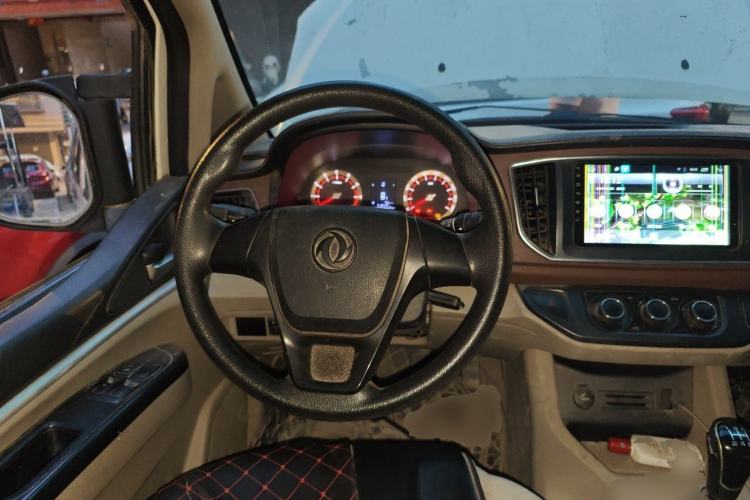 Used FORTHING Lingzhi 2017 M5L 1.6L 7-Seater Standard Model Steering Wheel