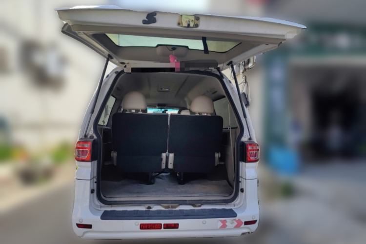Used FORTHING Lingzhi 2017 M5L 1.6L 7-Seater Comfort Model Trunk