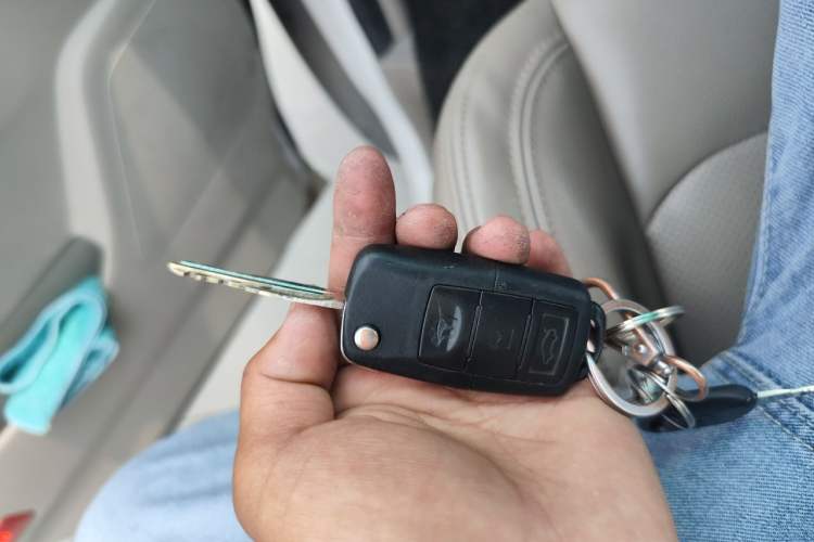 Used FORTHING Lingzhi 2017 M5 1.6L Luxury Model Vehicle Key