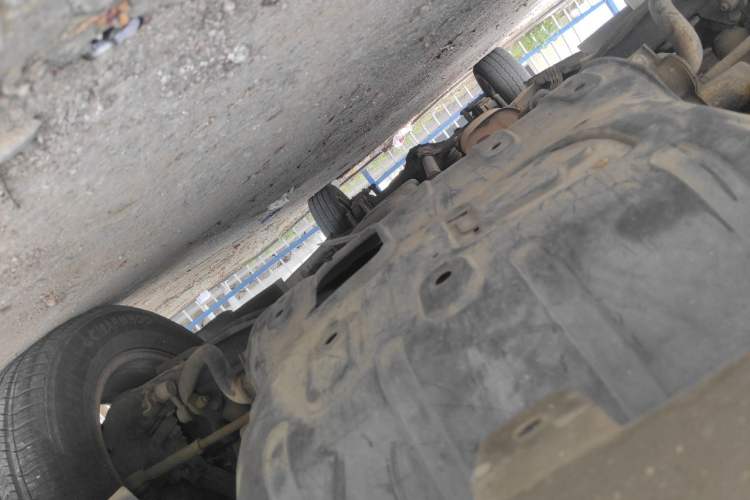 Used FORTHING Lingzhi 2017 M3L 1.6L 7-Seater Standard Model Chassis Front