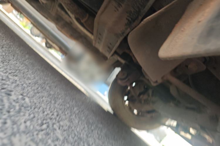 Used FORTHING Lingzhi 2017 M3L 1.6L 7-Seater Comfort Model Chassis Front Right