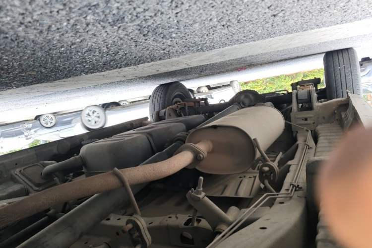 Used FORTHING Lingzhi 2017 V3 1.5L 7-seater Standard Model Chassis Front Right
