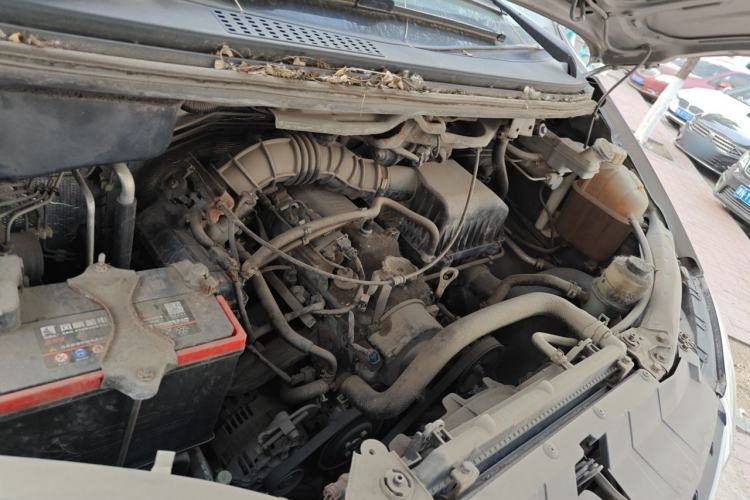 Used FORTHING Lingzhi 2017 V3 1.5L 7-seater Standard Model Engine Bay