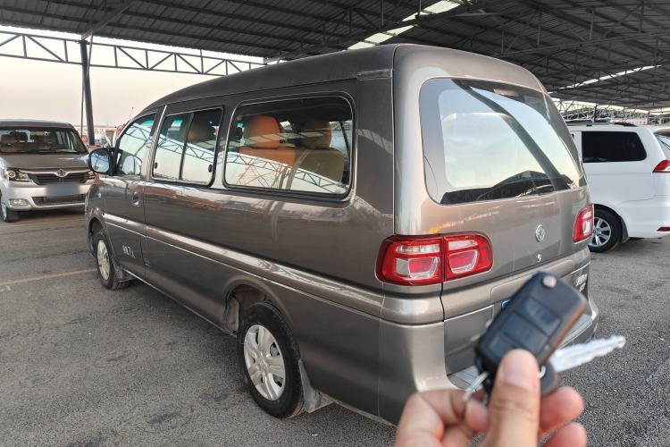 Used FORTHING Lingzhi 2017 Facelifted M3L 1.6L 7-Seater Standard Version Exterior 2