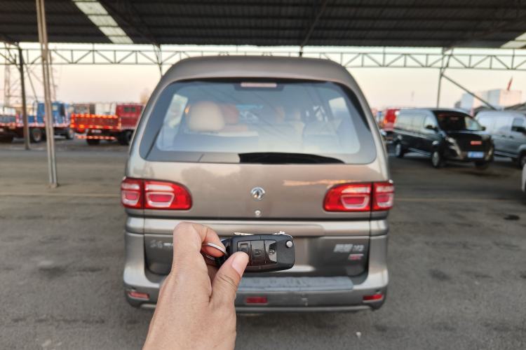 Used FORTHING Lingzhi 2017 Facelifted M3L 1.6L 7-Seater Standard Version Exterior 3
