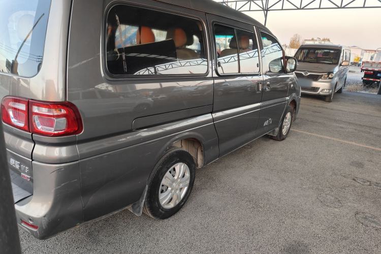 Used FORTHING Lingzhi 2017 Facelifted M3L 1.6L 7-Seater Standard Version Exterior 4