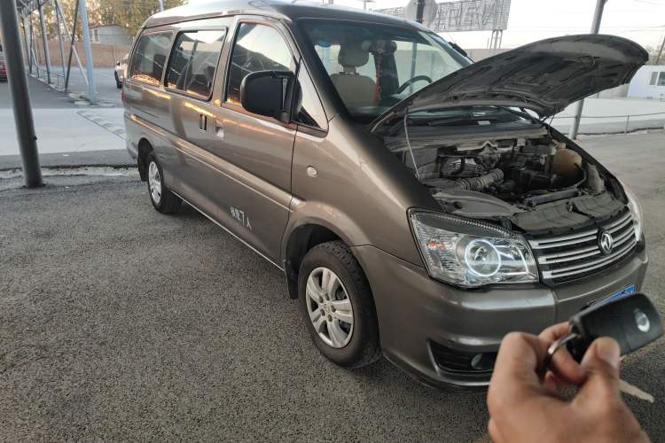 Used FORTHING Lingzhi 2017 Facelifted M3L 1.6L 7-Seater Standard Version Exterior 5
