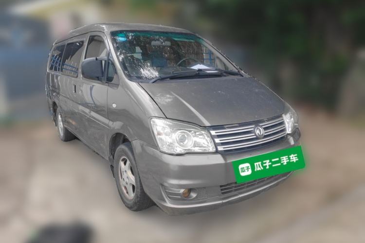Used FORTHING Lingzhi 2017 M3L 1.6L 7-Seater Standard Model Front Right 45 Deg