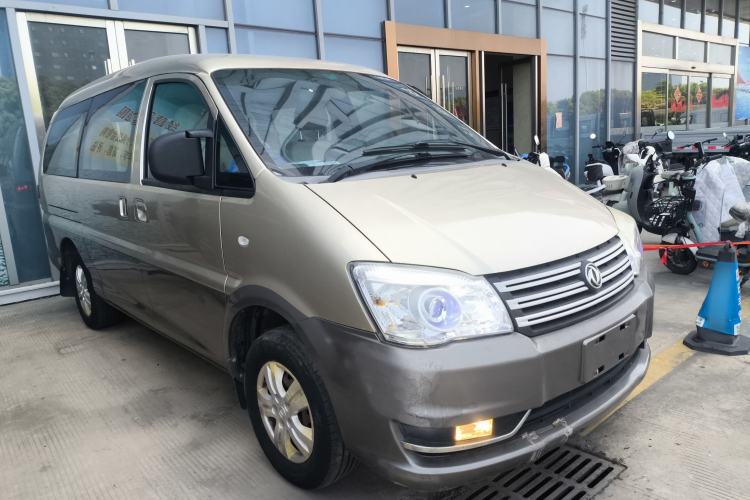 Used FORTHING Lingzhi 2017 M3L 1.6L 7-Seater Comfort Model Front Right 45 Deg