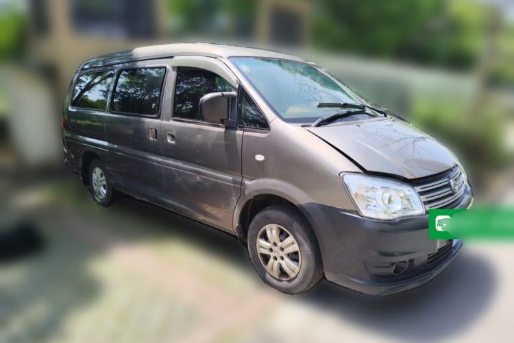 Used FORTHING Lingzhi 2017 Facelifted M3L 1.6L 7-Seater Standard Version Front Right 45 Deg