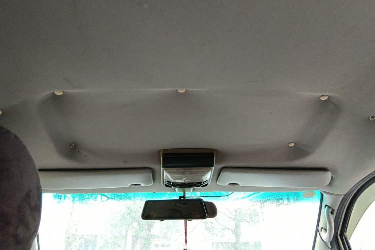 Used FORTHING Lingzhi 2017 Restyled M3L 1.6L 7-Seater Comfort Version Headliner
