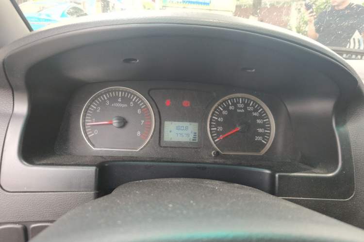 Used FORTHING Lingzhi 2017 Restyled M3L 1.6L 7-Seater Comfort Version Instrument Cluster