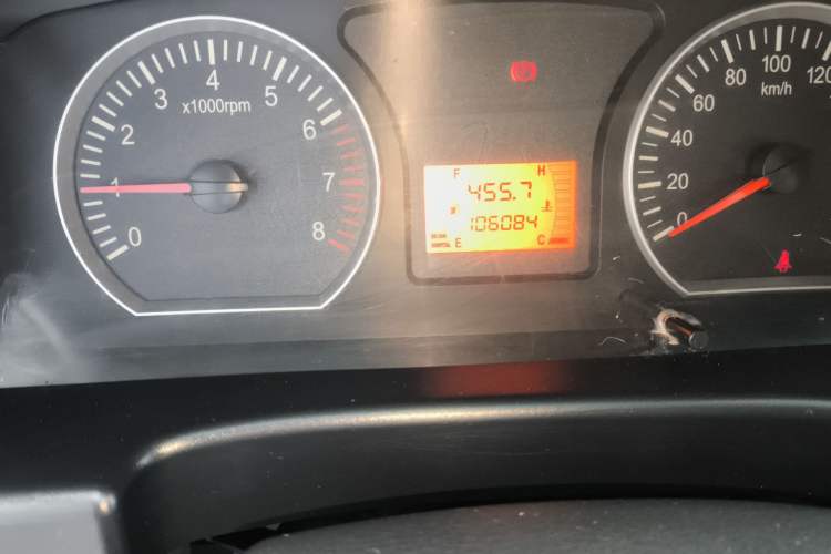 Used FORTHING Lingzhi 2017 M3L 1.6L 7-Seater Comfort Model Instrument Cluster