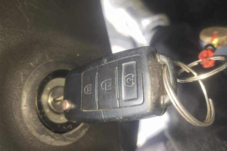 Used FORTHING Lingzhi 2017 Restyled M3L 1.6L 7-Seater Comfort Version Interior 1