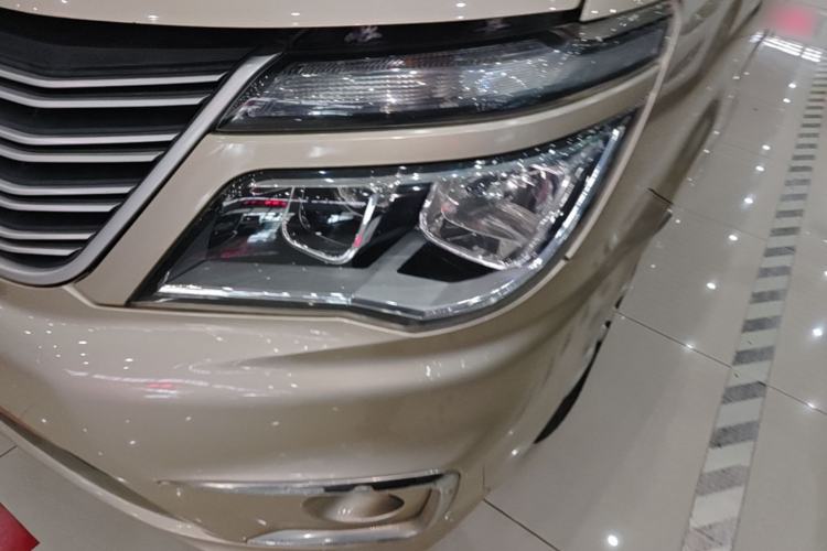 Used FORTHING Lingzhi 2017 M5L 1.6L 7-Seater Standard Model Left Front Headlight